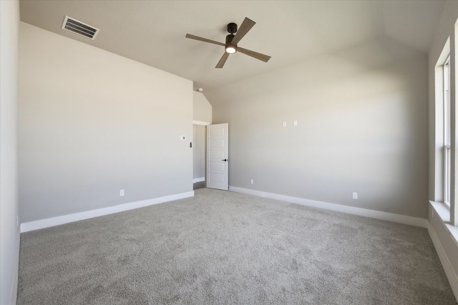 Spacious, unfurnished interior of a new home in Zion Valley, Poolville (Image 29).