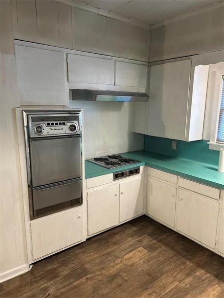 Furnished interior view inside a new home in , Paris (Image 12).