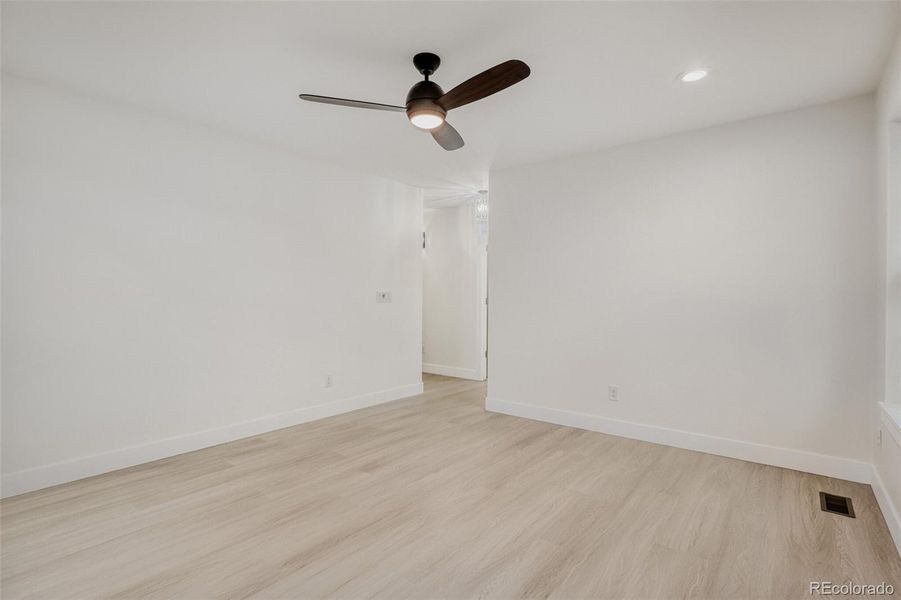 Spacious, unfurnished interior of a new home in , Denver (Image 21).