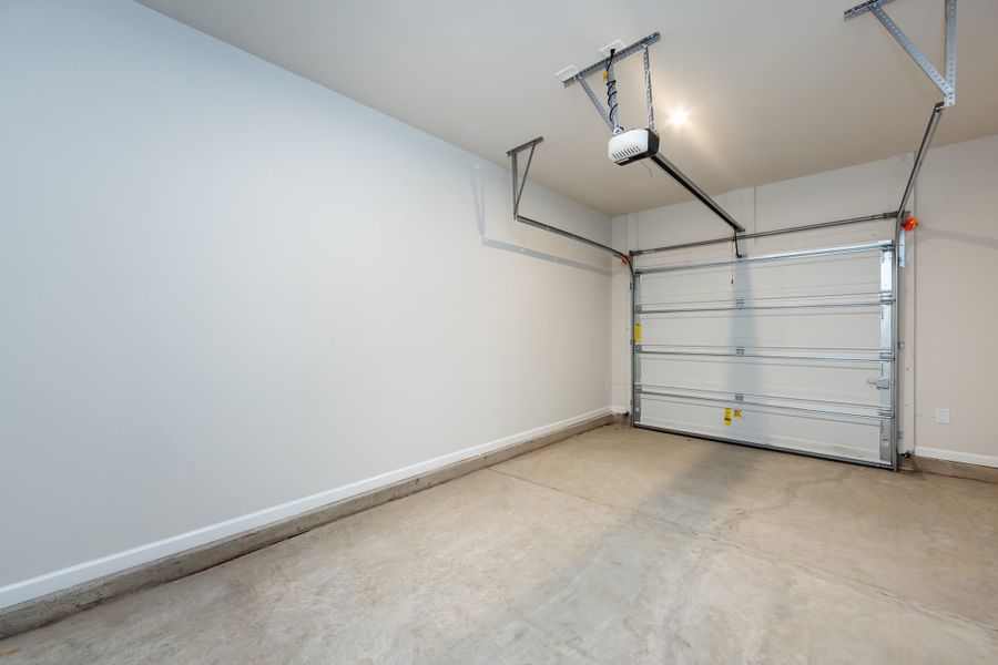Spacious, unfurnished interior of a new home in Fifteen 15 Cannon, Charlotte (Image 42).