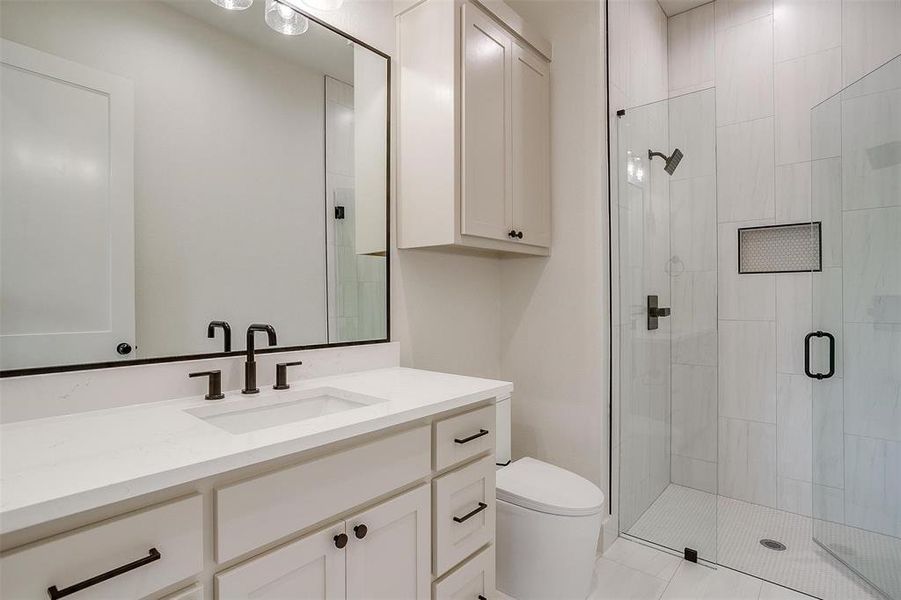 Furnished interior view inside a new home in , Lipan (Image 7).