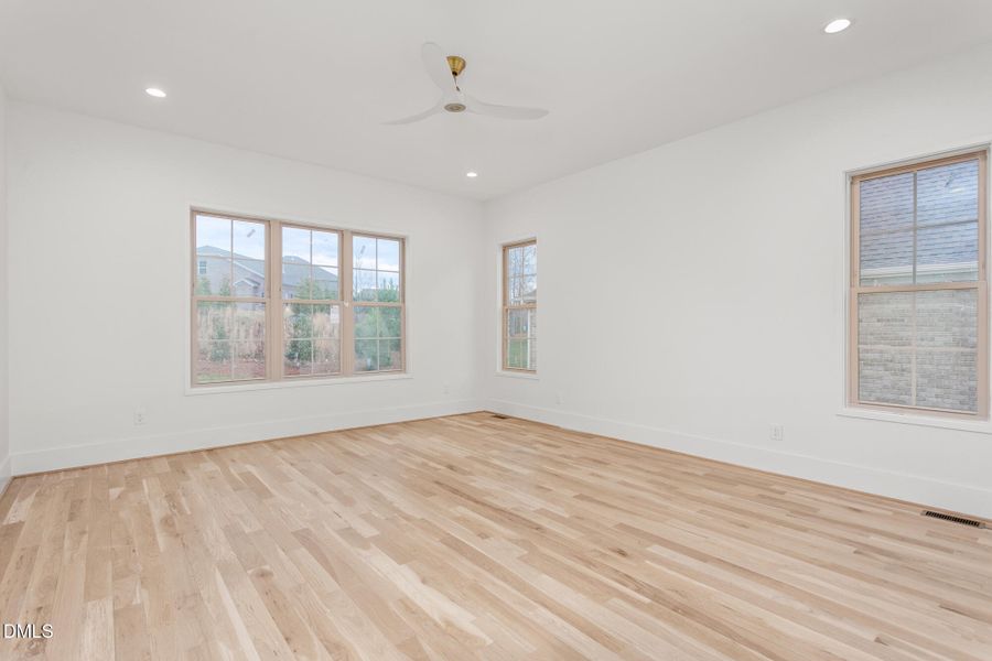 1150 Lochshire Drive-25