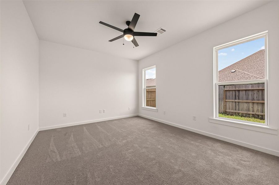 Spacious, unfurnished interior of a new home in Aldeana, Bonney (Image 26).