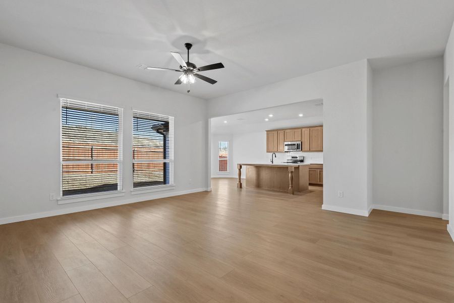 Representative unfurnished interior of a home built from the Iverson I by Cheldan Homes in Pitcock Addition, Graham (Image 26).