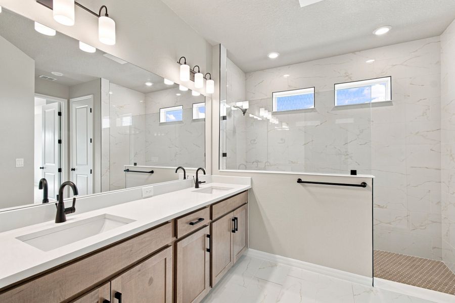 Owner's Bath Owner's Bath