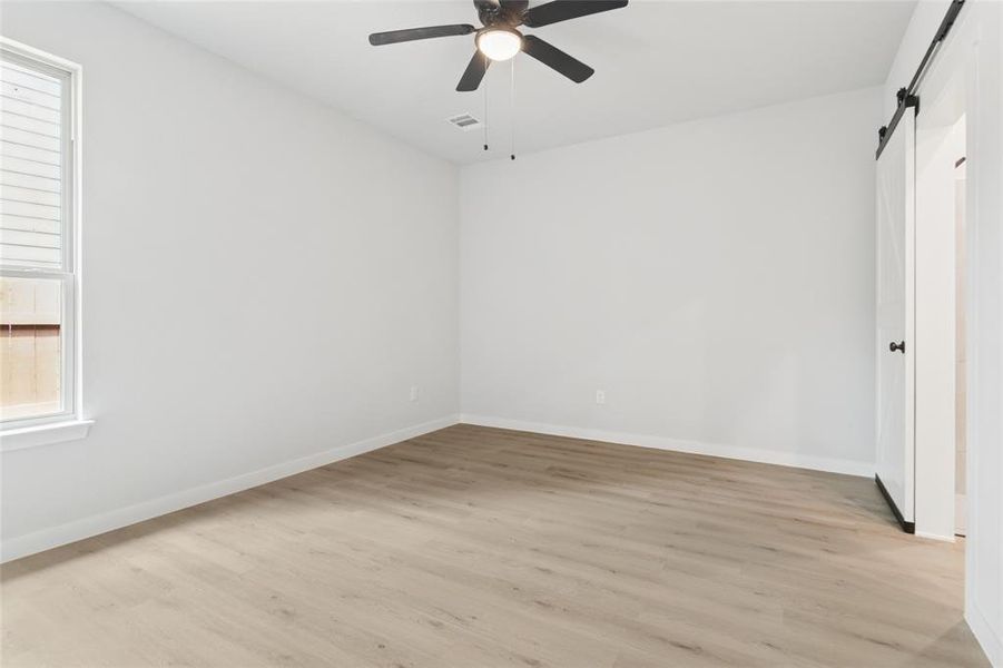 Spacious, unfurnished interior of a new home in , Mabank (Image 13). Spacious, unfurnished interior of a new home in , Mabank (Image 13).