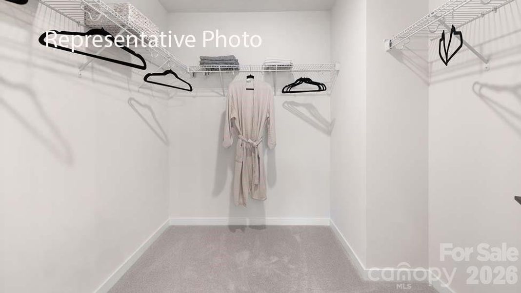 Spacious, unfurnished interior of a new home in Oak Grove Hill, Huntersville (Image 19).