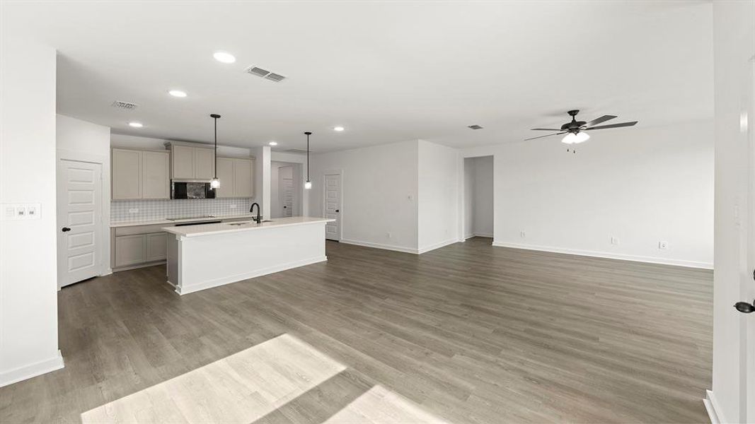 14. 2244 Sesaro - Dining (3)