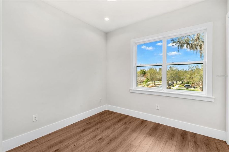 Spacious, unfurnished interior of a new home in , Winter Park (Image 21).