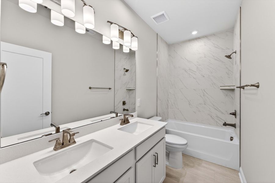Furnished interior view inside a new home in Southbridge, Fort Mill (Image 11).