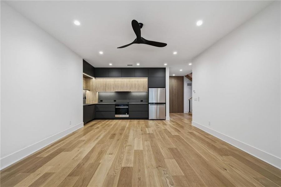 Spacious, unfurnished interior of a new home in , Atlanta (Image 30). Spacious, unfurnished interior of a new home in , Atlanta (Image 30).
