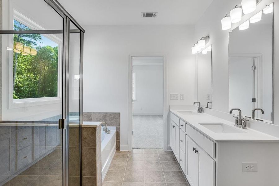 Furnished interior view inside a new home in Auburn Glen, Dacula (Image 7).
