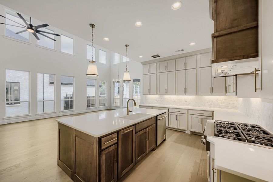 841 Bella Casa - Kitchen