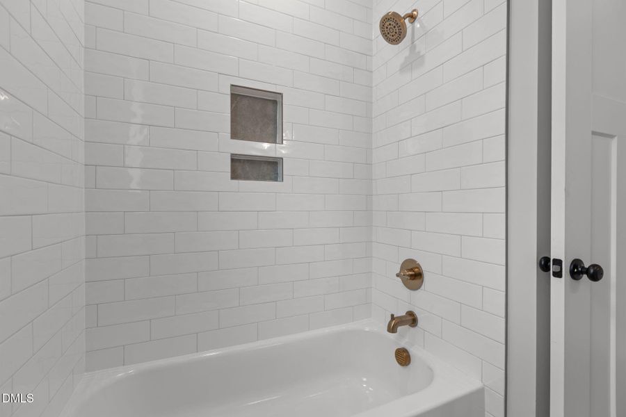 6-web-or-mls-2N6A7790 6-web-or-mls-2N6A7790