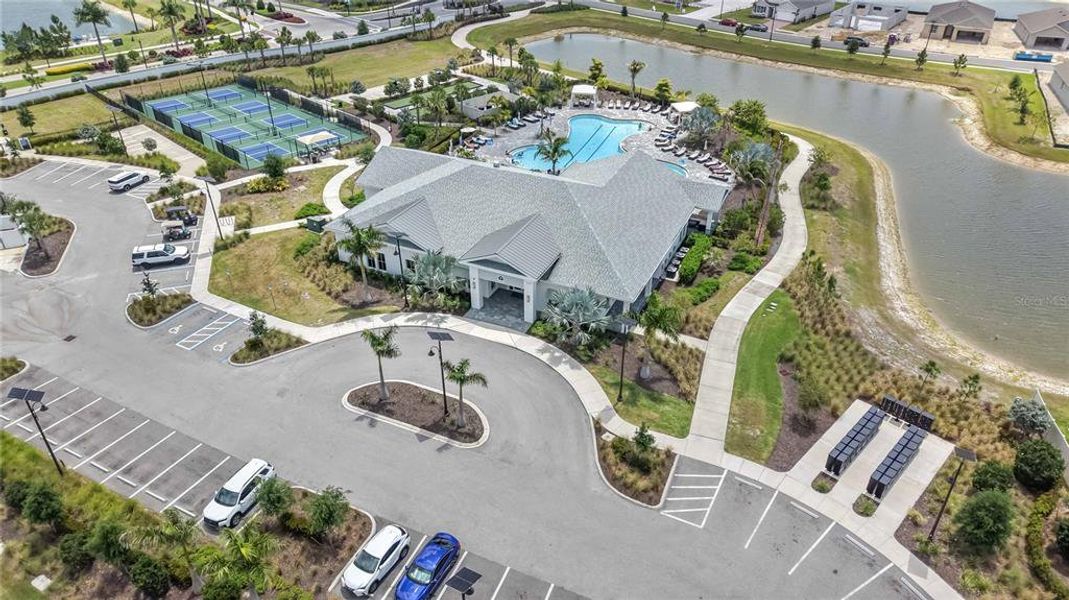Community amenities in , Port Charlotte (Image 60).