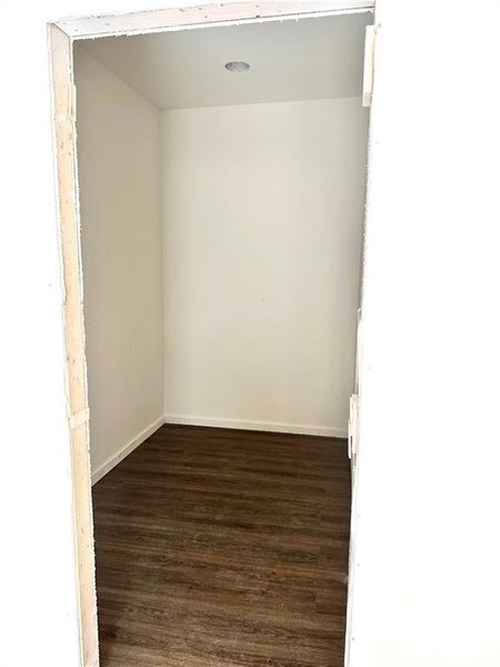 Spacious, unfurnished interior of a new home in , Tate (Image 5).