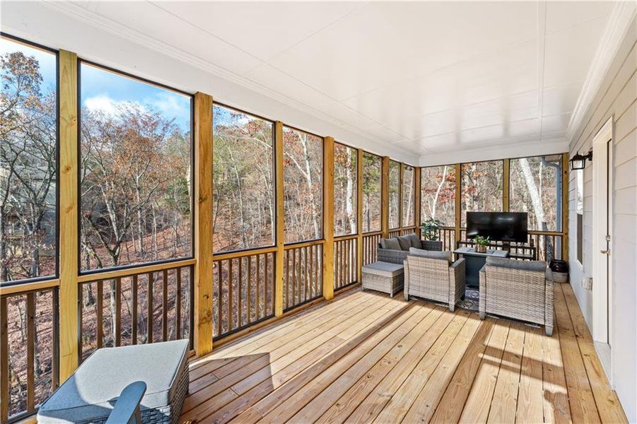 Exterior details and patio area of a home in , Waleska (Image 4).