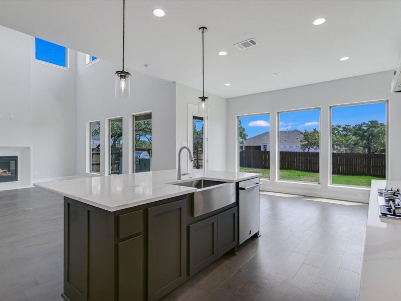 Representative furnished interior of a home built from the Topaz II by Giddens Homes in Riverstone, Georgetown (Image 67).