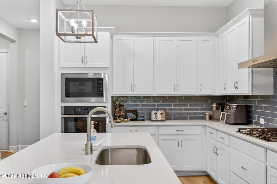 Furnished interior view inside a new home in , Ponte Vedra (Image 6).