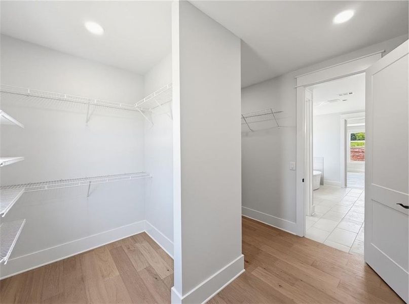 Spacious, unfurnished interior of a new home in , Rydal (Image 35).