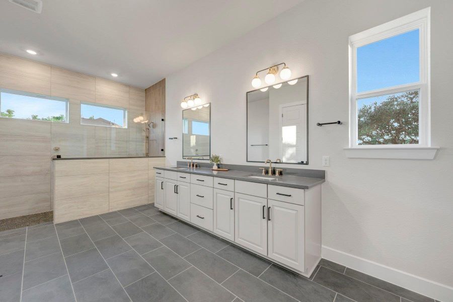 Owner's Bathroom