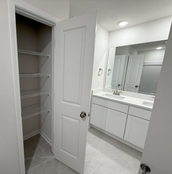 Furnished interior view inside a new home in Victorywoods Village, Columbia (Image 13).