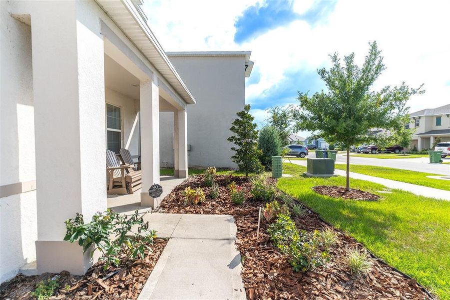 Exterior details and patio area of a home in Harmony at Lake Eloise, Winter Haven (Image 4). Exterior details and patio area of a home in Harmony at Lake Eloise, Winter Haven (Image 4).