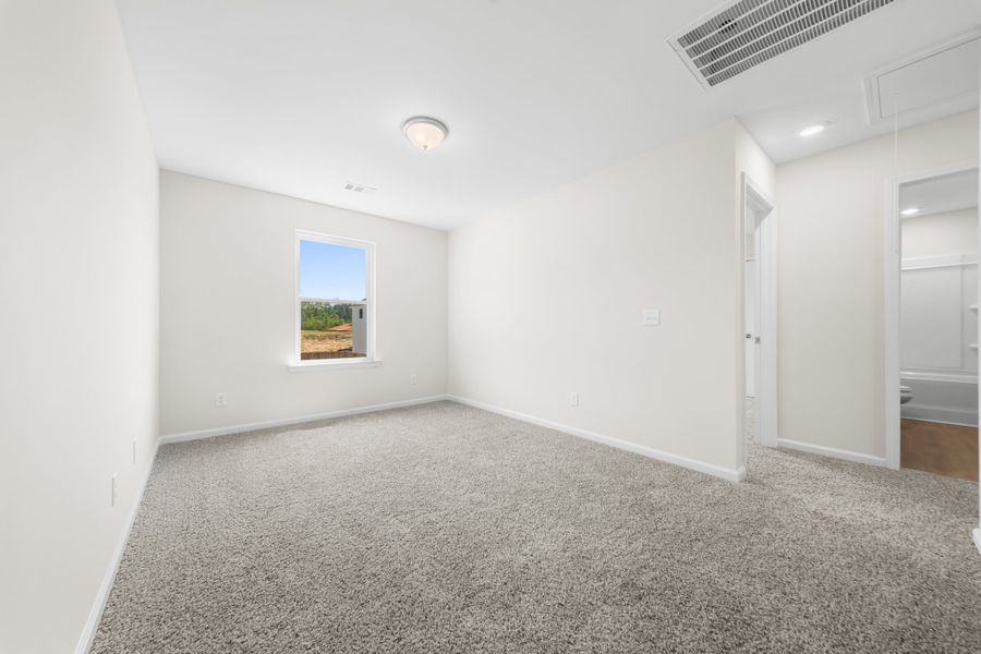 Spacious, unfurnished interior of a new home in Belair East, Statesboro (Image 23).