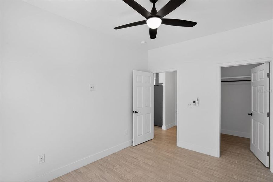 Spacious, unfurnished interior of a new home in , Lehigh Acres (Image 12).