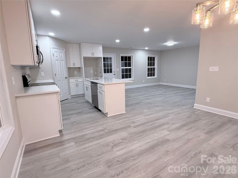 Spacious, unfurnished interior of a new home in , Mooresville (Image 32).