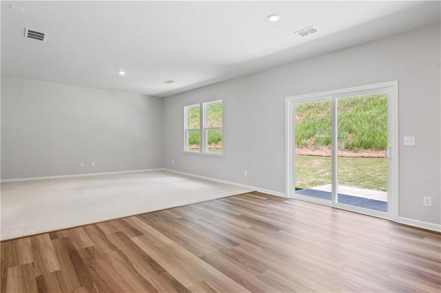 Spacious, unfurnished interior of a new home in Avery Ridge, Gainesville (Image 7).