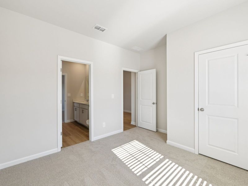 Spacious, unfurnished interior of a new home in Preserve at Mountain Creek, Pendergrass (Image 17).