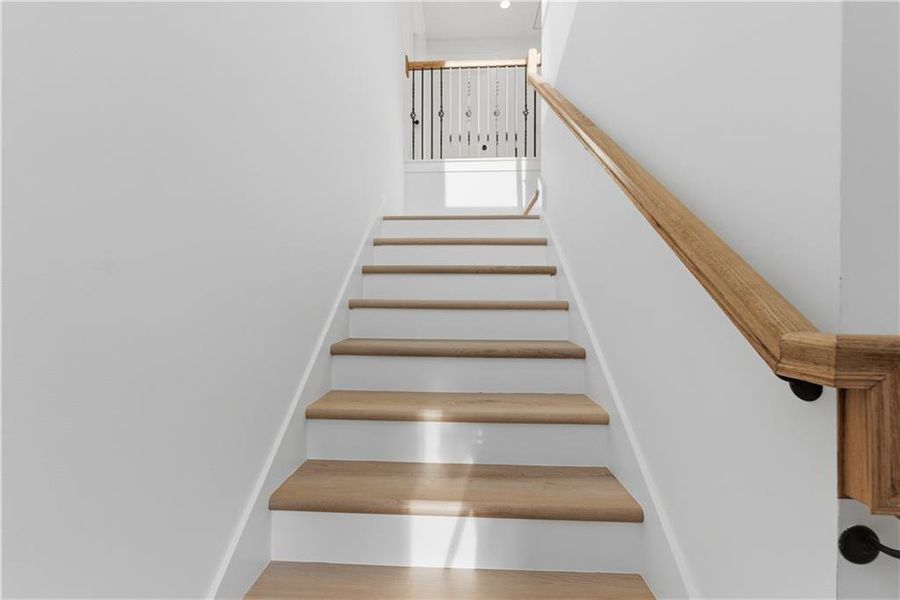 Spacious, unfurnished interior of a new home in , Acworth (Image 27). Spacious, unfurnished interior of a new home in , Acworth (Image 27).