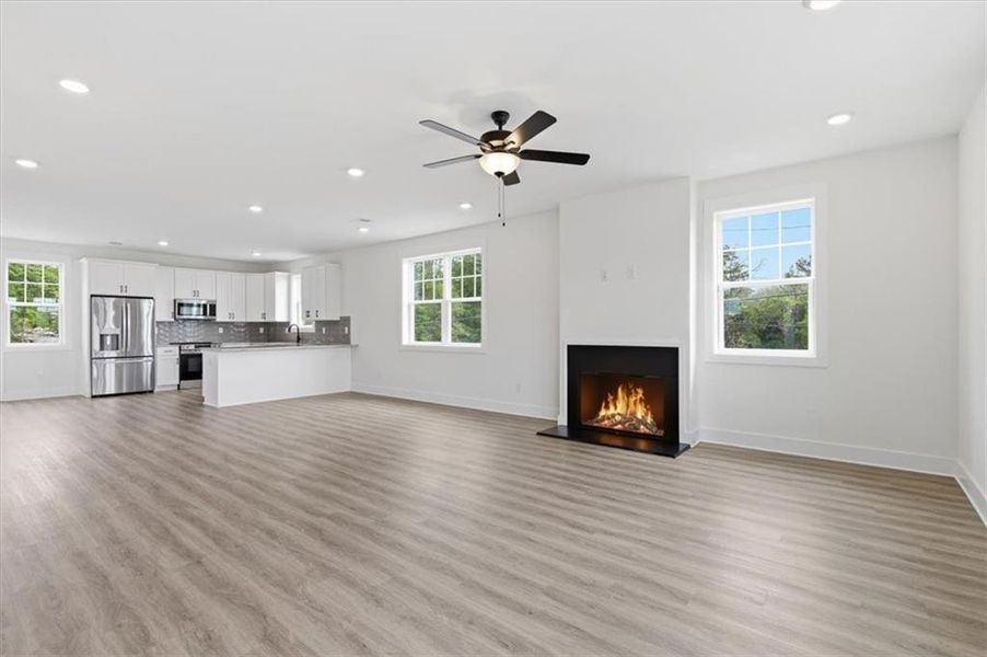 Spacious, unfurnished interior of a new home in , Atlanta (Image 38).