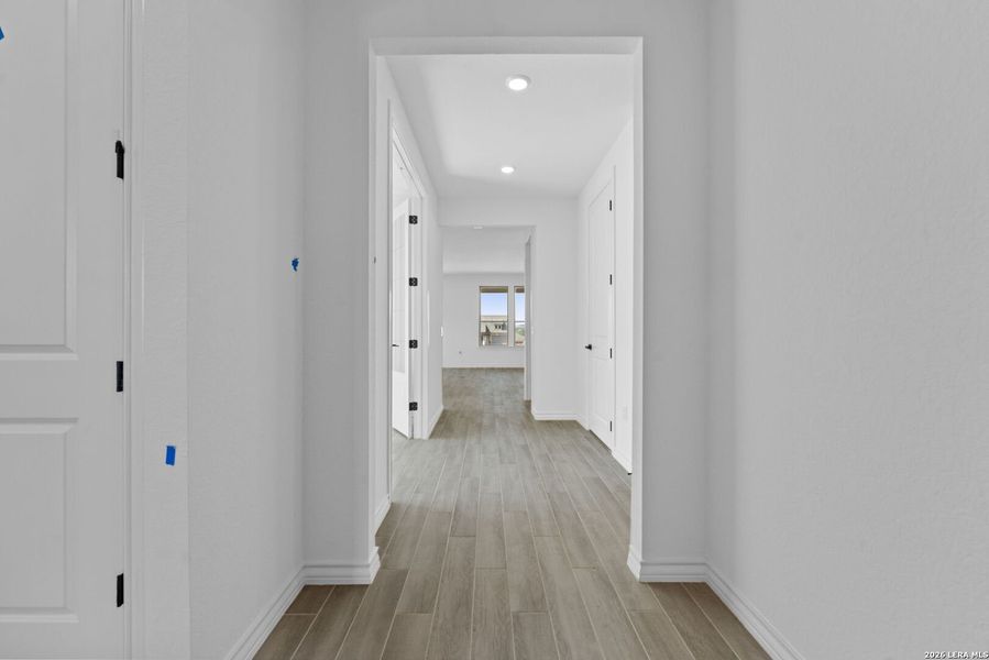 Spacious, unfurnished interior of a new home in Del Webb New Braunfels at Veramendi, New Braunfels (Image 33).