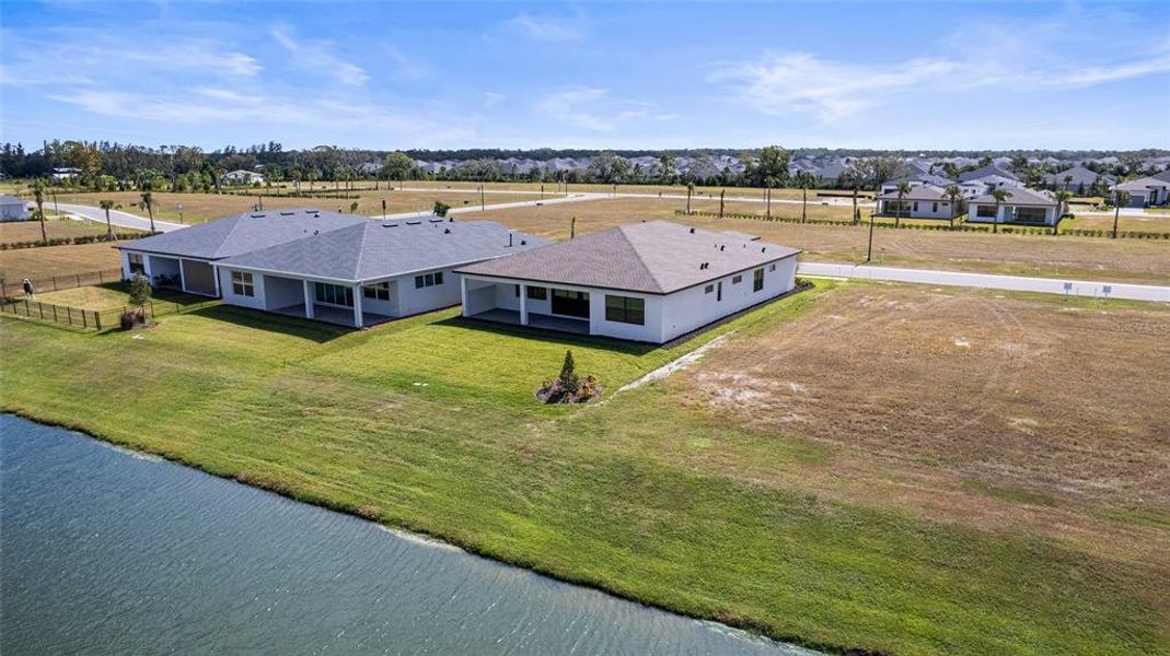 Exterior details and patio area of a home in Woodland Preserve, Parrish (Image 21).