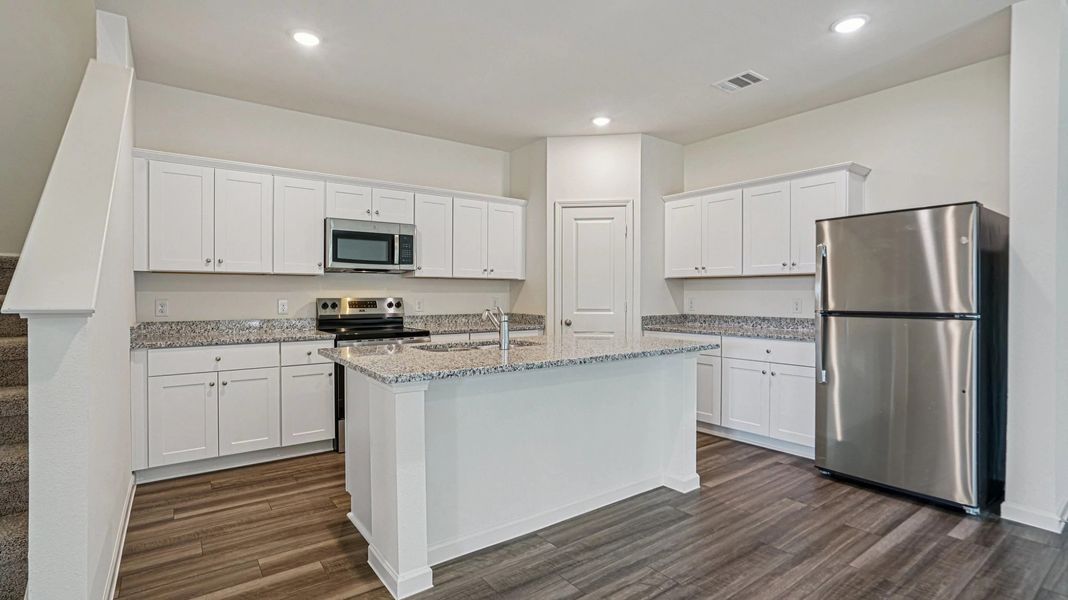Representative furnished interior of a home built from the Pioneer by Starlight Homes in Avalon Ridge, Cut and Shoot (Image 11).