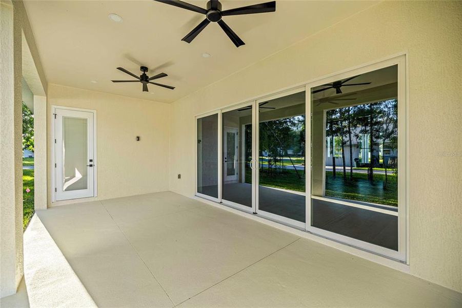 Exterior details and patio area of a home in , Ocala (Image 25).
