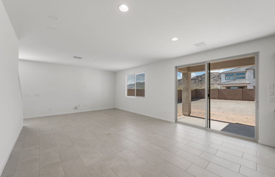 Spacious, unfurnished interior of a new home in Upper Canyon, Phoenix (Image 24).