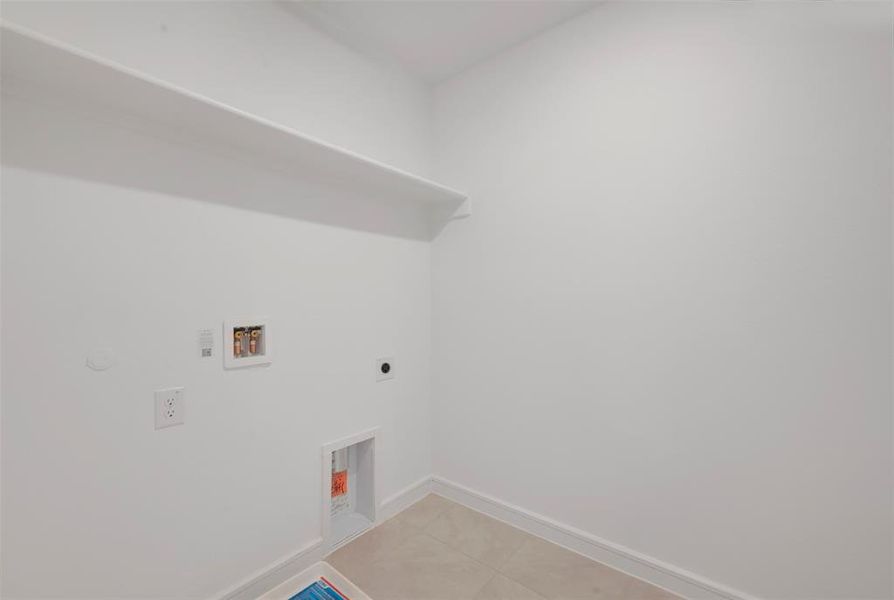 Spacious, unfurnished interior of a new home in Providence Commons, Providence Village (Image 22).