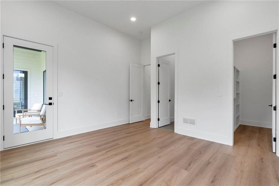Spacious, unfurnished interior of a new home in , Duluth (Image 21). Spacious, unfurnished interior of a new home in , Duluth (Image 21).