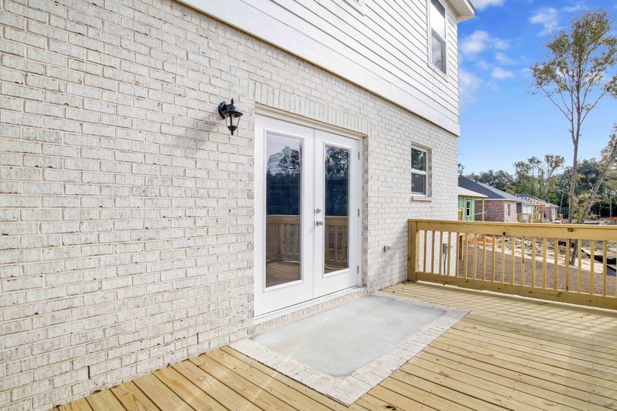 Representative exterior details of a home built from the Sycamore by Maronda Homes in Coastal Communities, Edgewater (Image 3).