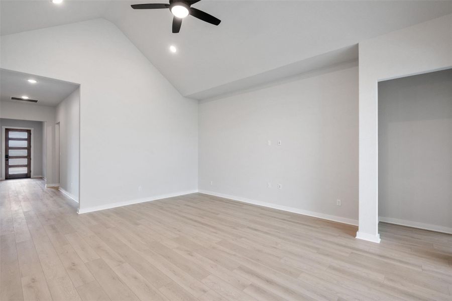 Spacious, unfurnished interior of a new home in Lariat, Liberty Hill (Image 30). Spacious, unfurnished interior of a new home in Lariat, Liberty Hill (Image 30).