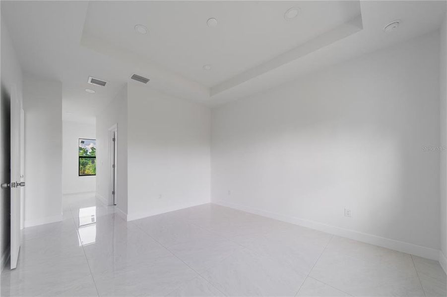 Spacious, unfurnished interior of a new home in , Port Charlotte (Image 22). Spacious, unfurnished interior of a new home in , Port Charlotte (Image 22).