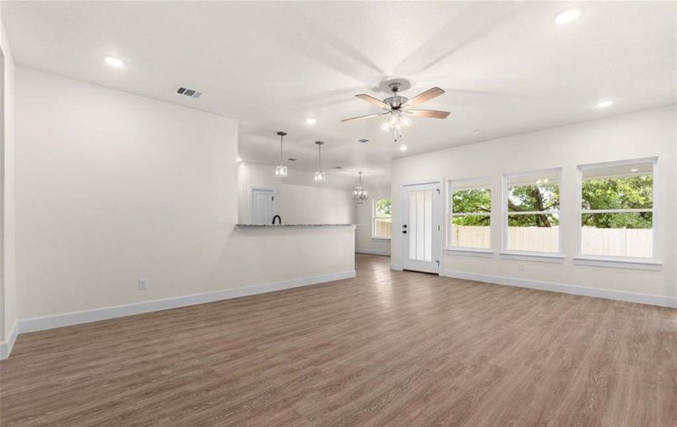 Spacious, unfurnished interior of a new home in , Belton (Image 16).