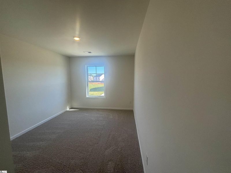 Spacious, unfurnished interior of a new home in Halton Oaks, Spartanburg (Image 17).