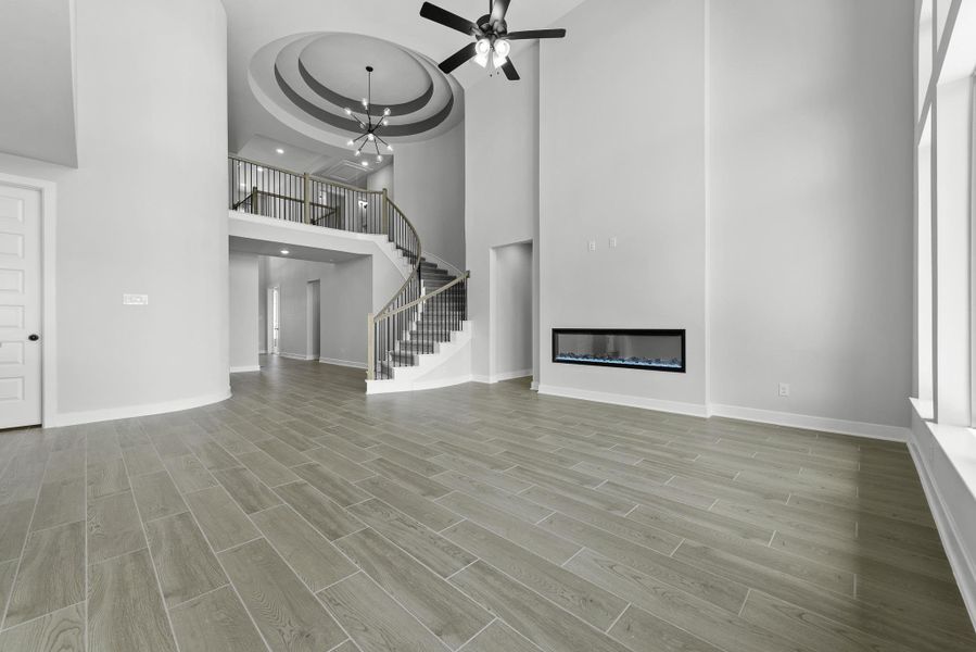 Representative image. Features, specifications, selections and colors may vary. Representative image. Features, specifications, selections and colors may vary.