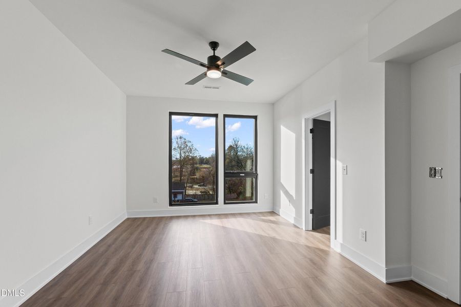 22-512 Gordon St, 901 _0556