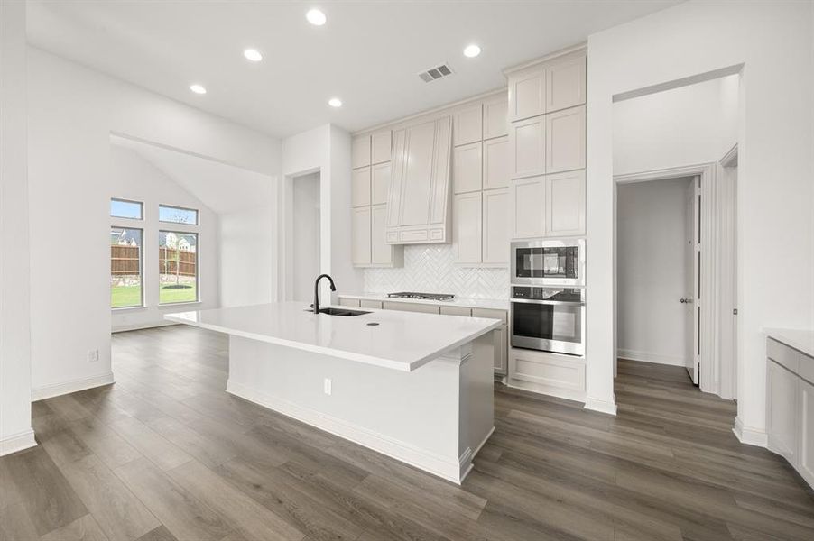 3043 Farmhouse- Kitchen-1