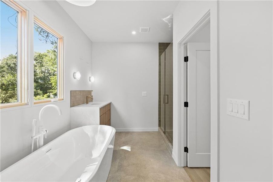 Furnished interior view inside a new home in , Atlanta (Image 9).